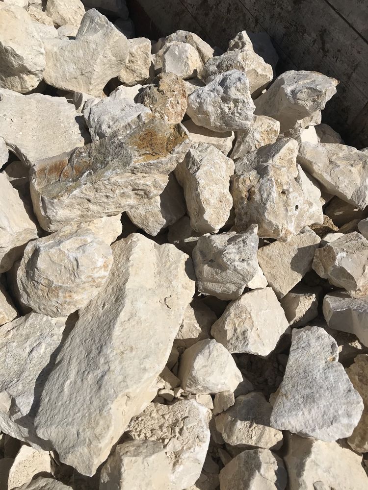 Bolovani piatra calcar ptr iazuri si amenajari gradini gabioane