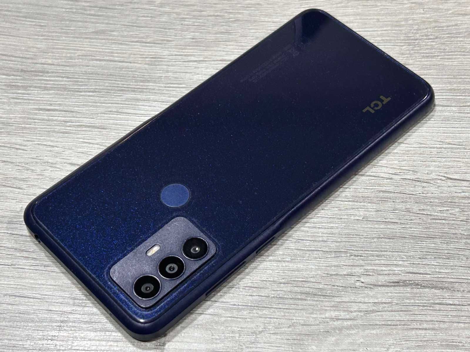 TCL 305 32GB 2GB RAM Dual