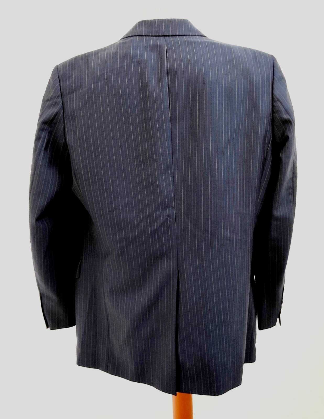 Ново сако на бранда Burberrys размер 26 направен в германия