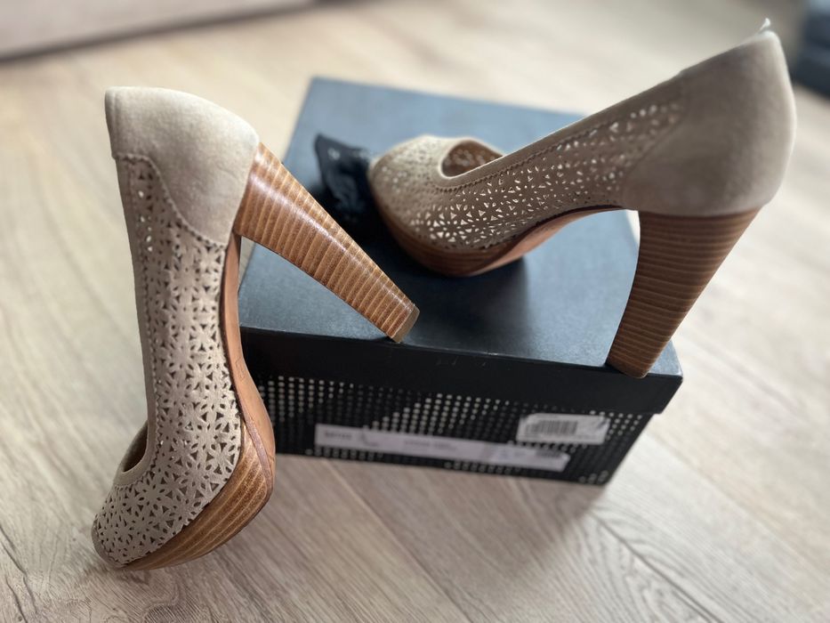 Италиански елегантни обувки от естествен велур