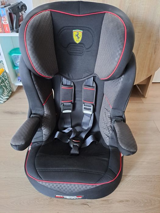 Scaun de copil pentru masina