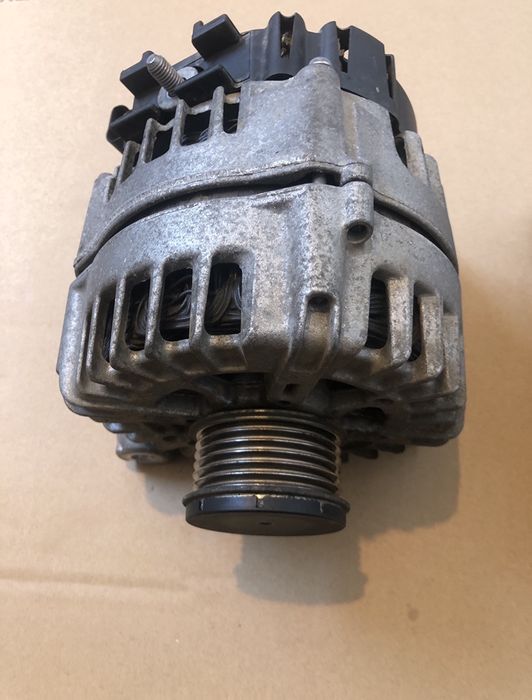 Compresor ac / Alternator BMW F10 F01 F15 F16 3.0D N57D30A 258