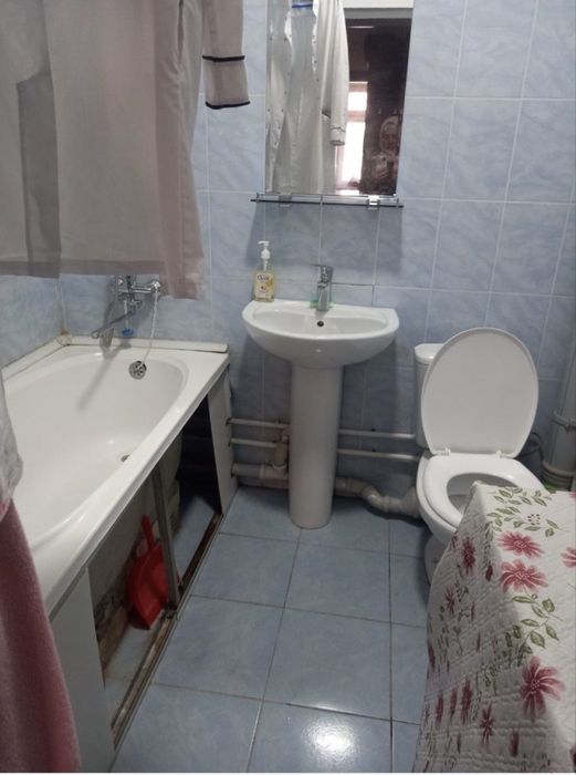 Sergeli 7A 4-metro bekati 2/2/7 Sotiladi