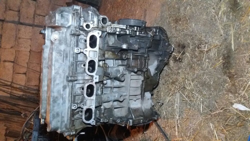 Двигатели по запчастям . 2AZ 2.4куб и 1MZ-FE 3 куб. На камри 30 и на40