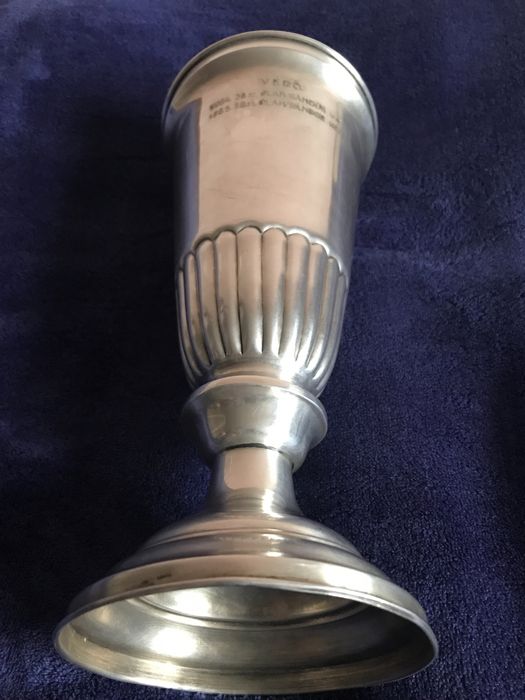 Cupa mare vintage din alpaca de 362gr si 28cm inaltime