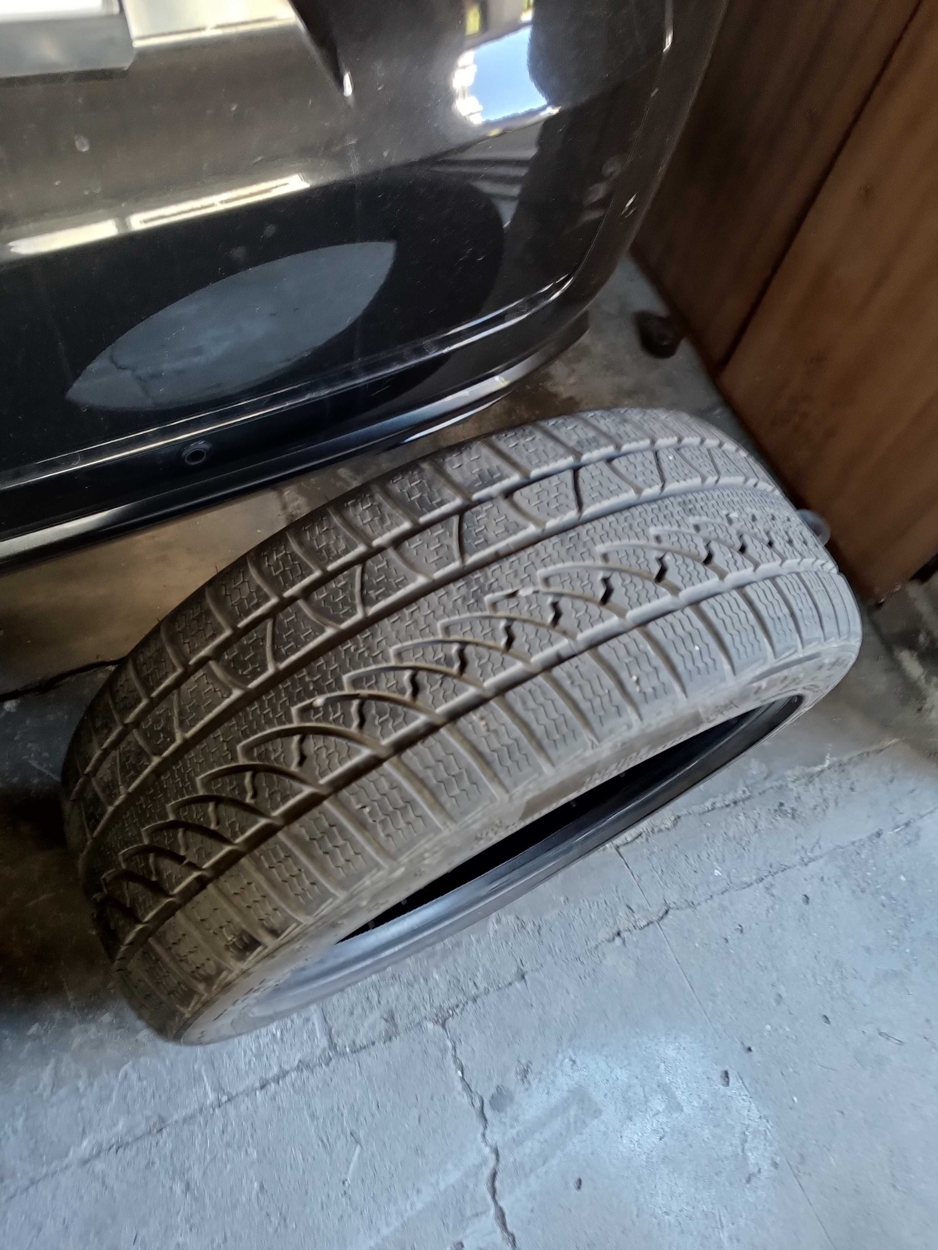 Продавам 4бр гуми 2 бр-18ц и2бр 17ц