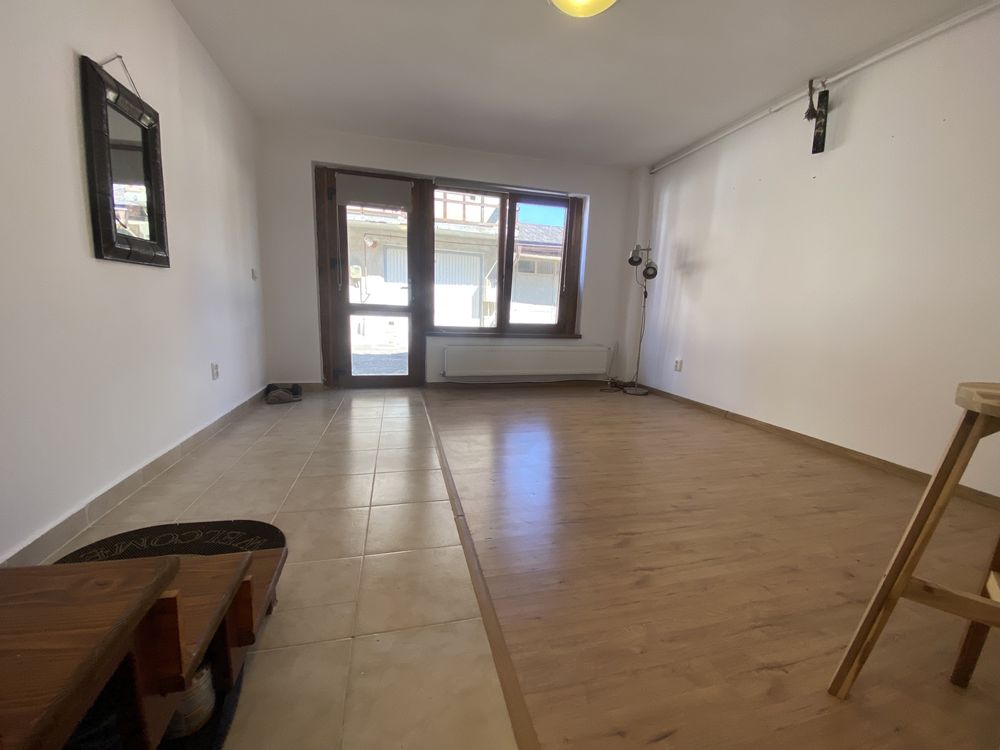 O casă practică pentru locuit sau birouri