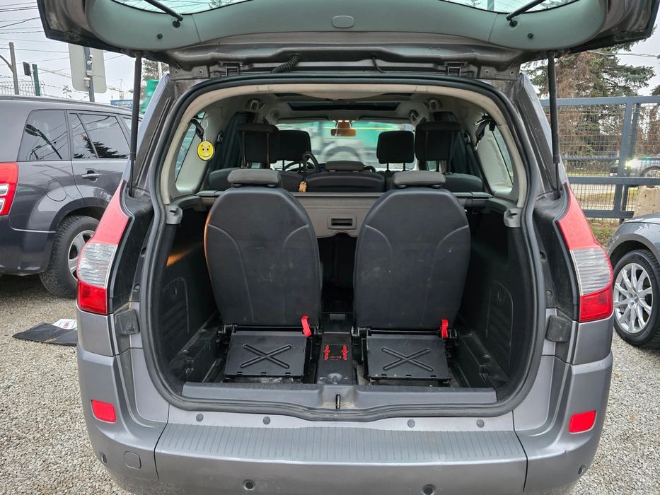 Renault Grand scenic 1.9dCi/6+ 1места/6-ск./Лизинг/Италия
