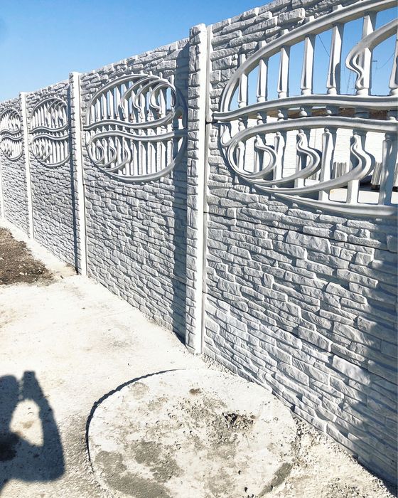 Gard din placi si garduri de beton
