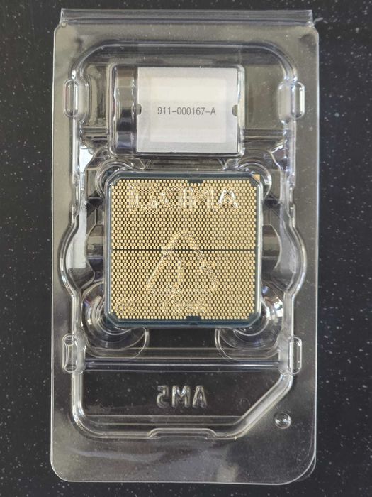 Procesor AMD AM5 Ryzen 7 9800X3D 4.7GHz Nou