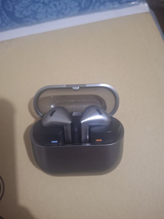 Беспроводные наушники Samsung Buds 3