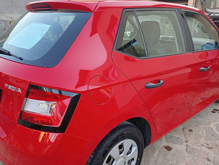 Vând Skoda Fabia