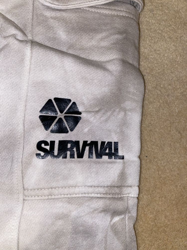 Pantaloni Bershka
