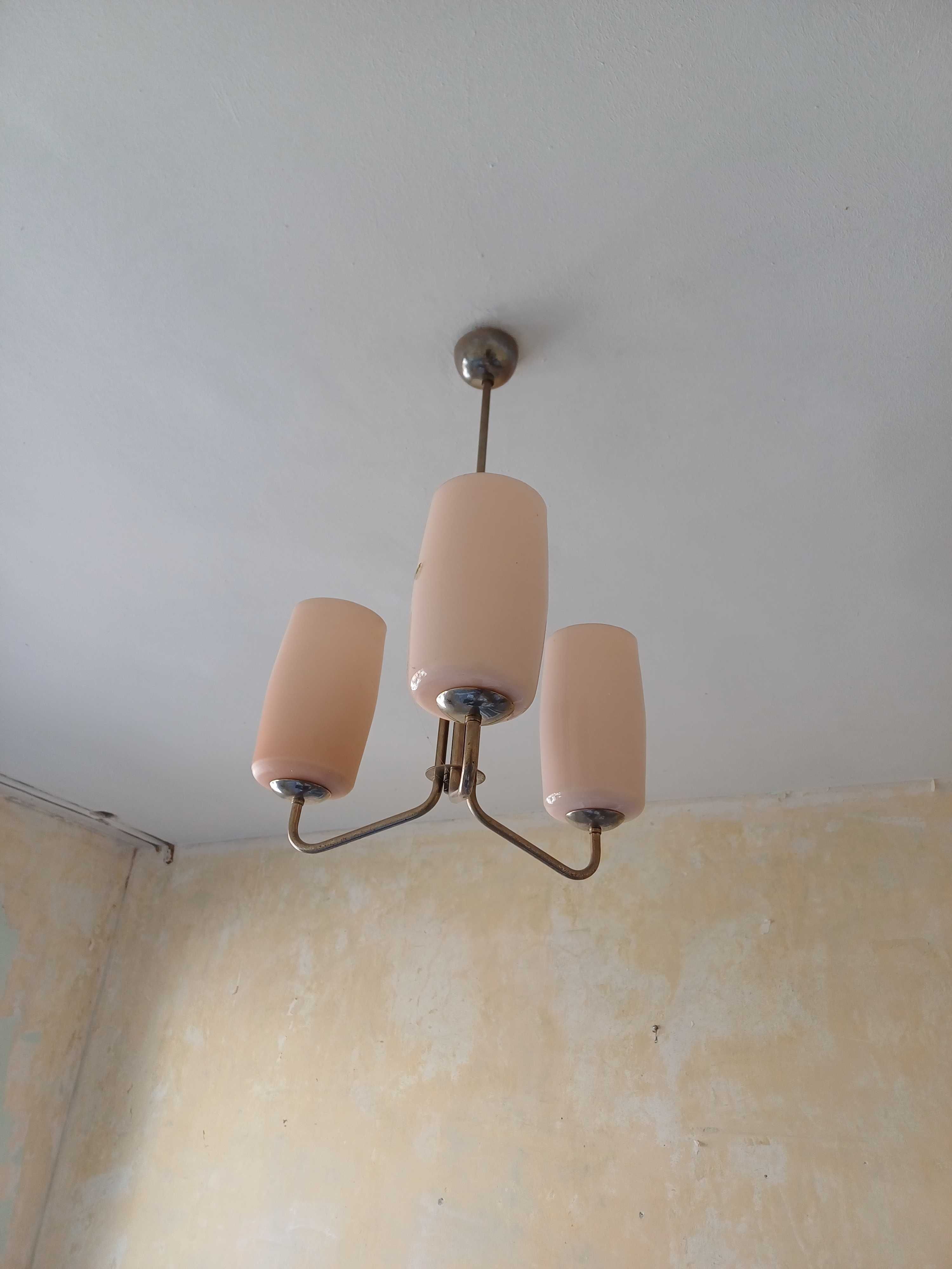 Лампа за таван с едно гнездо в отлично състояние