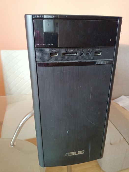 Calculator ASUS cu monitor LG