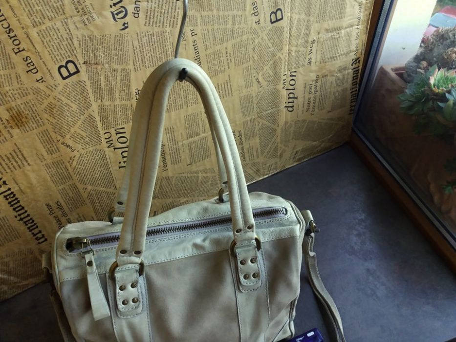 дамска чанта бежова,кожена-естествена кожа и велур