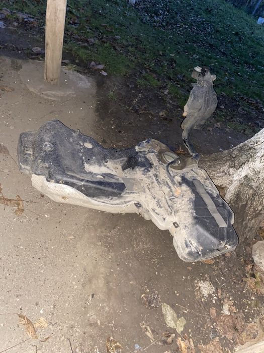 Vand rezervor audi a4