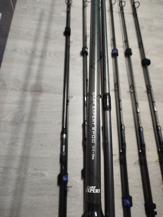 5 lansete Delphin Orbit , 2 Spod-uri  Carp Expert și o husa Caperlan