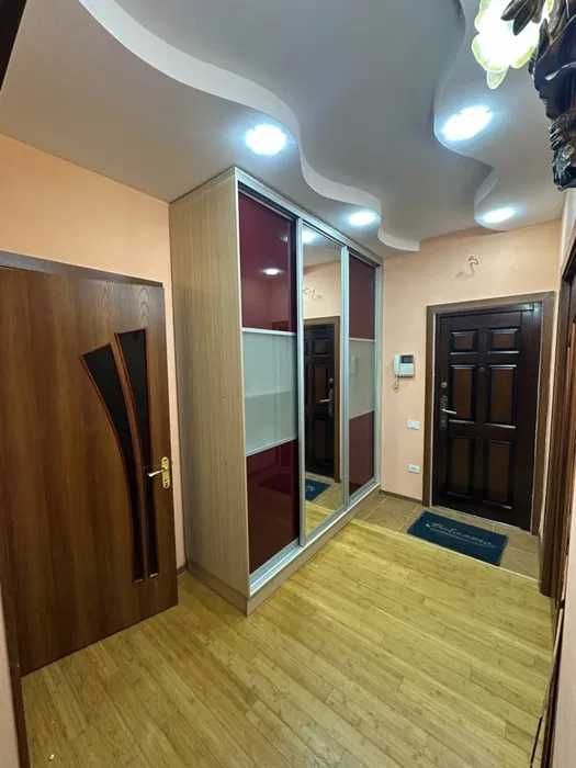 ПРОДАМ ШИКАРНУЮ 2х-ком кв кора камиш 1/2  ЦЕНА БОМБА!!!8*