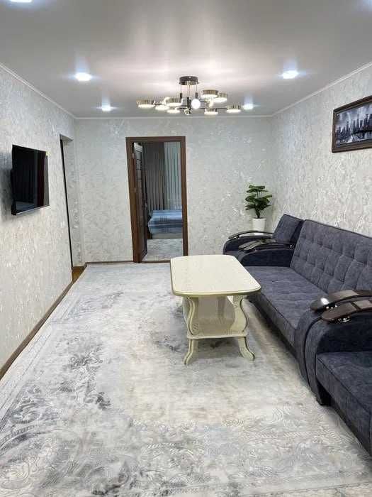 Сдаётся квартира ТЦ Парус 2-ком/2/5 ро-н Чиланзар-7 кв 101*