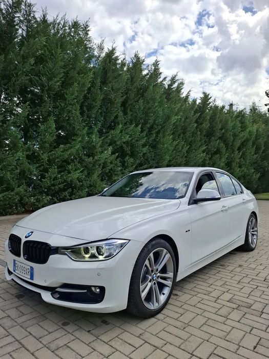 BMW Seria 3 328i Sport 2.0 Benzina 245 Cp 2012 Automata