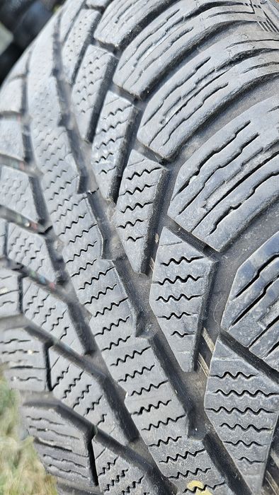 4бр гуми 215 65 16 семперит