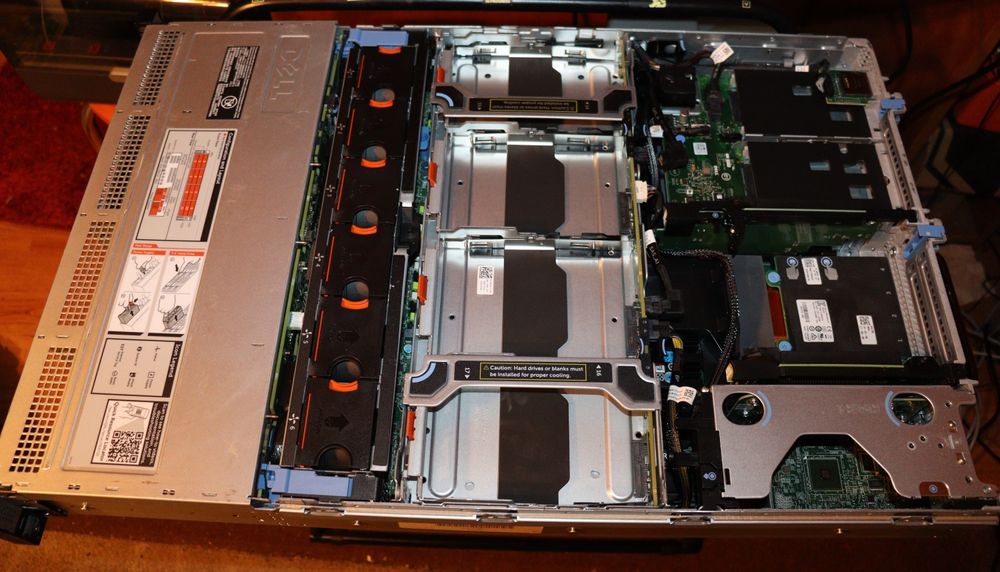 Server Dell PEdge R730XD 18 Bays LFF/SFF 28 Cores 128Gb 2200W Bezel