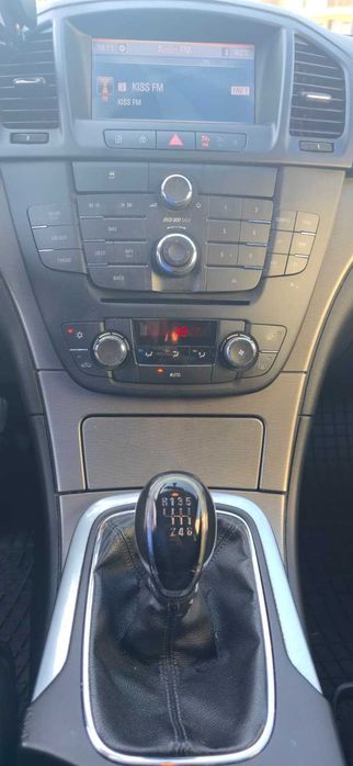 Vând Opel Insignia Sports Tourer 2010 2.0 cdti