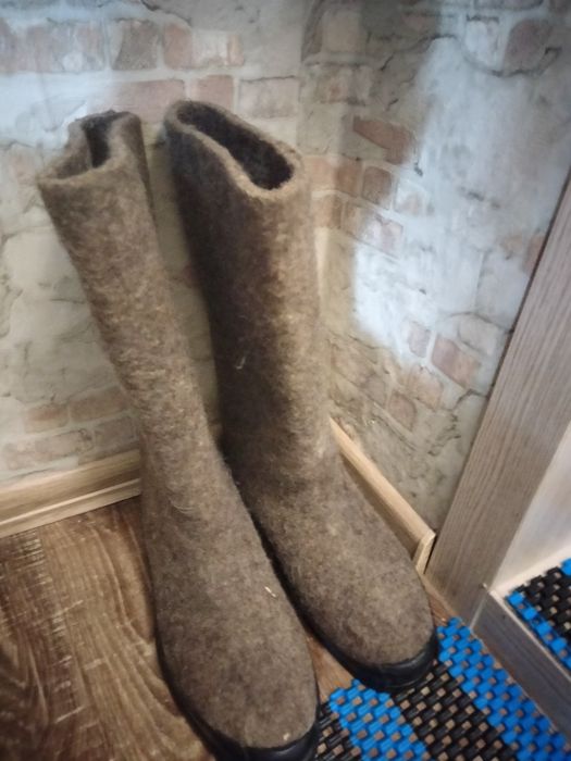 Валенки мужские новые.