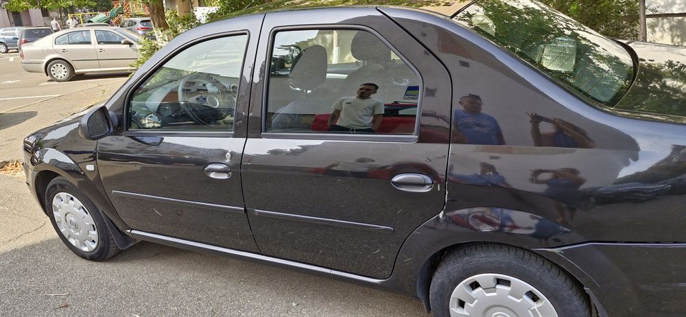 Vand Logan 1.6 berlina