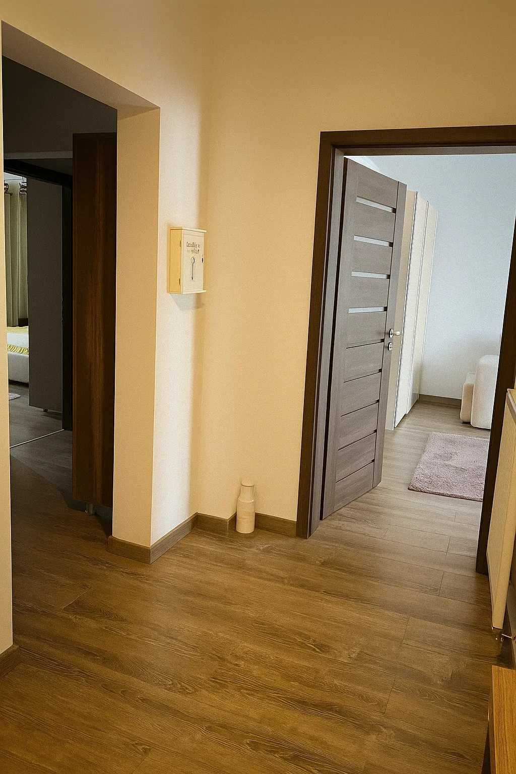 Proprietar  vand Apartament 3 camere -  str. Nerva Traian