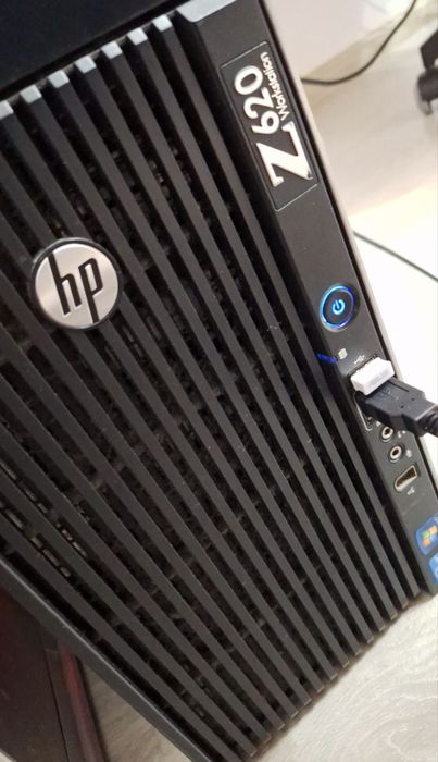 Statie de lucru / Workstation HP Z620