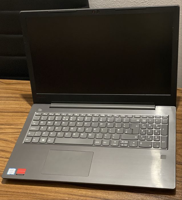 Laptop Lenovo V330-15IKB Windows 11