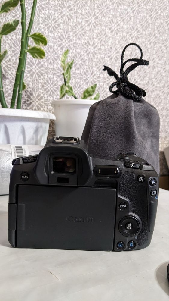 Canon EOS R продаётся