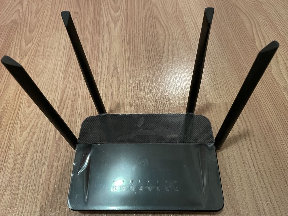 Router D-Link  DIR842, AC1200 dual band, Gigabit