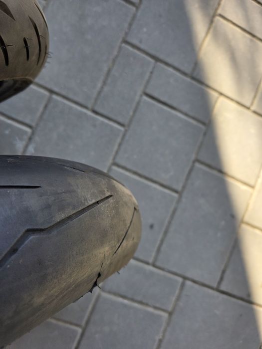 Cauciuc Anvelopa fata Pirelli   si  Bridgestone 120 70 17