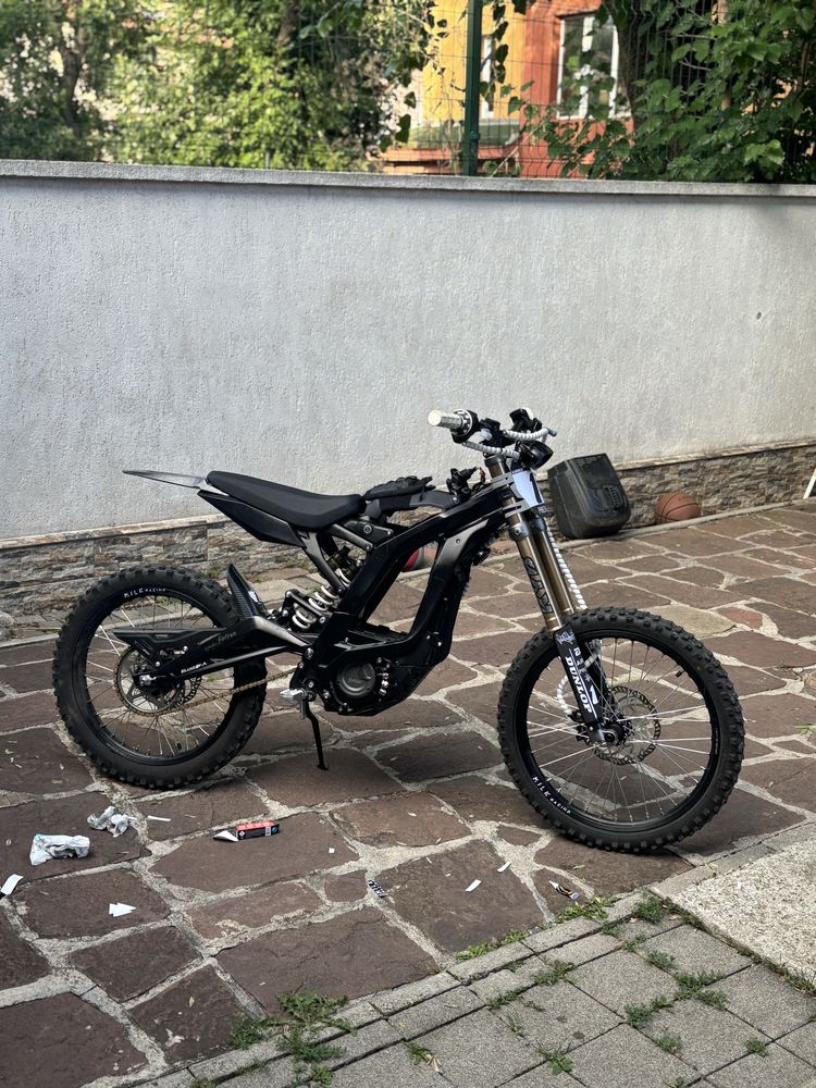 Surron light bee X 2025
