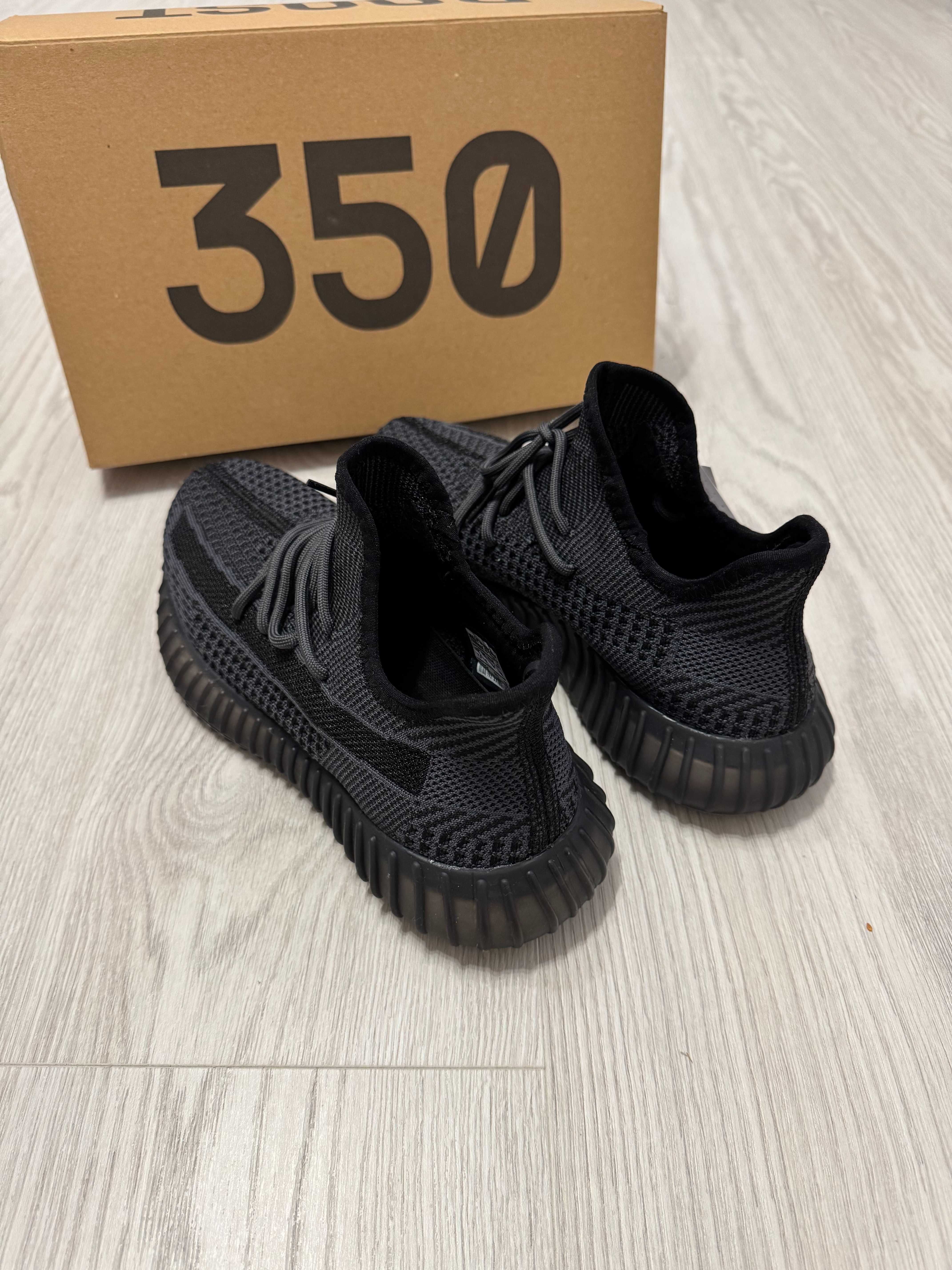Adidasi Yeezy Boost 350 V2, SNEAKERS NOI, Full Box - Black