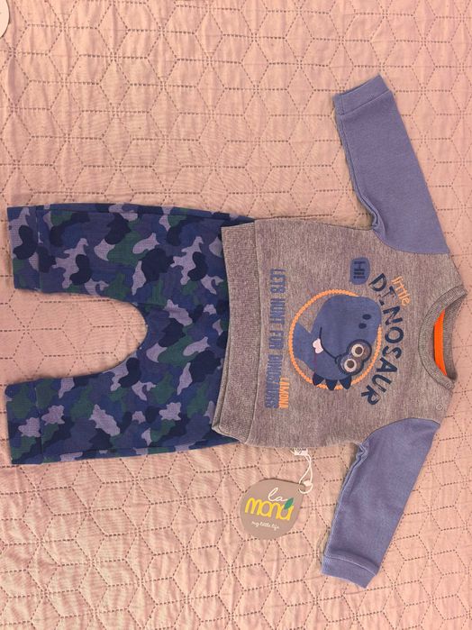 Нов комплект момче размер 74