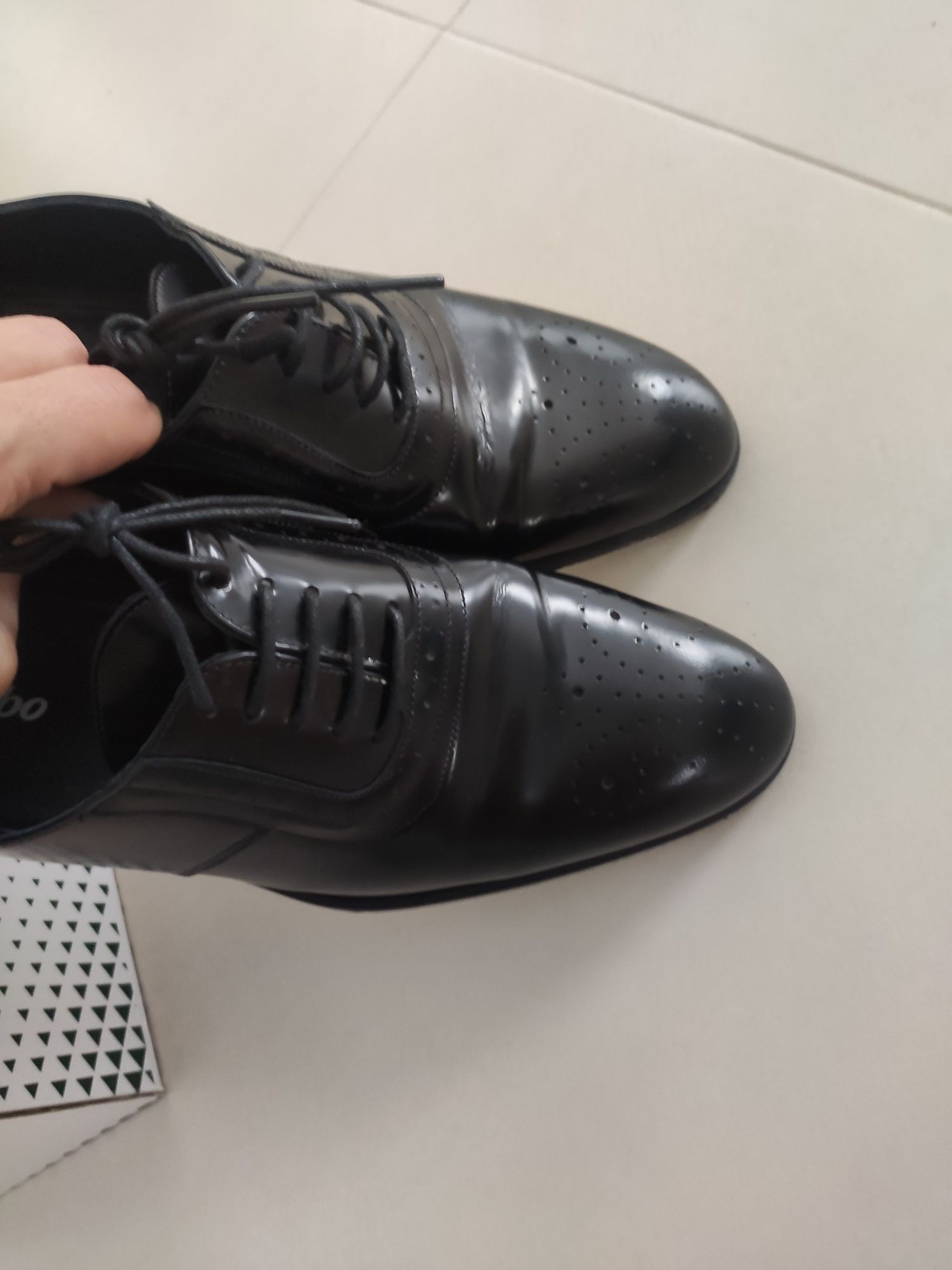 Pantofi piele barbati marime 43