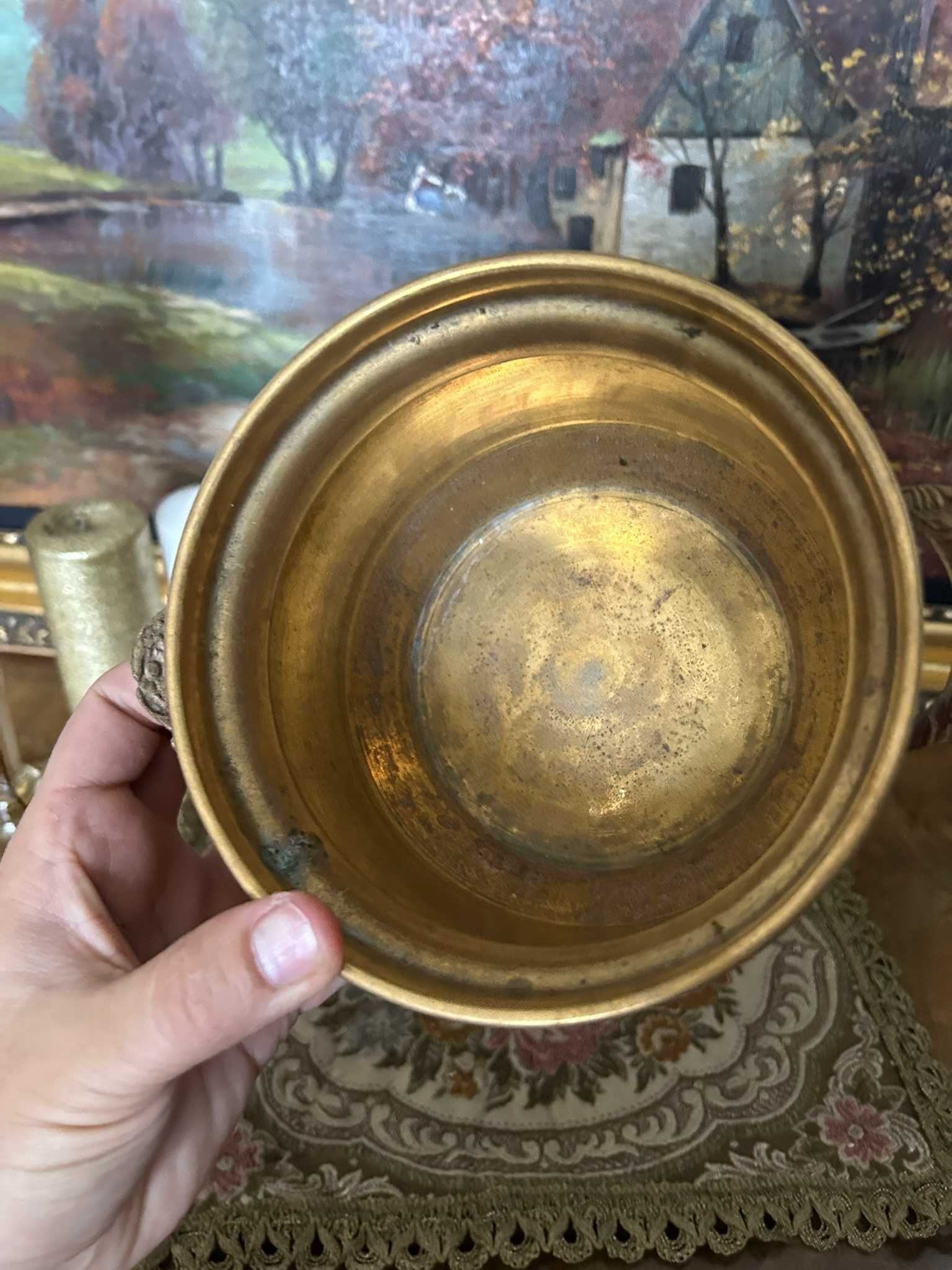 A154 Bol de alama si decor bronz 403g 10h si 15 cm diametru
