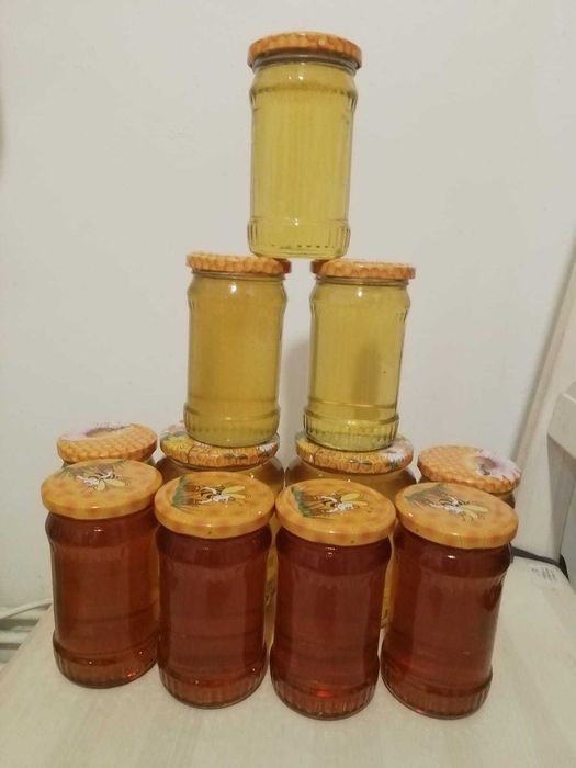 Vând miere naturală de la producător