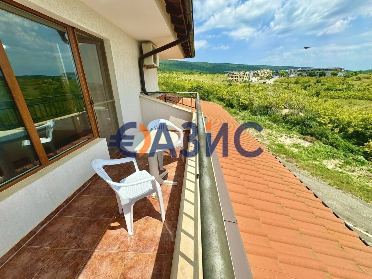 Продава се Едностаен апартамент в с. Кошарица, Област Бургас - 53 кв.м за 955 €/кв.м - Снимка #11