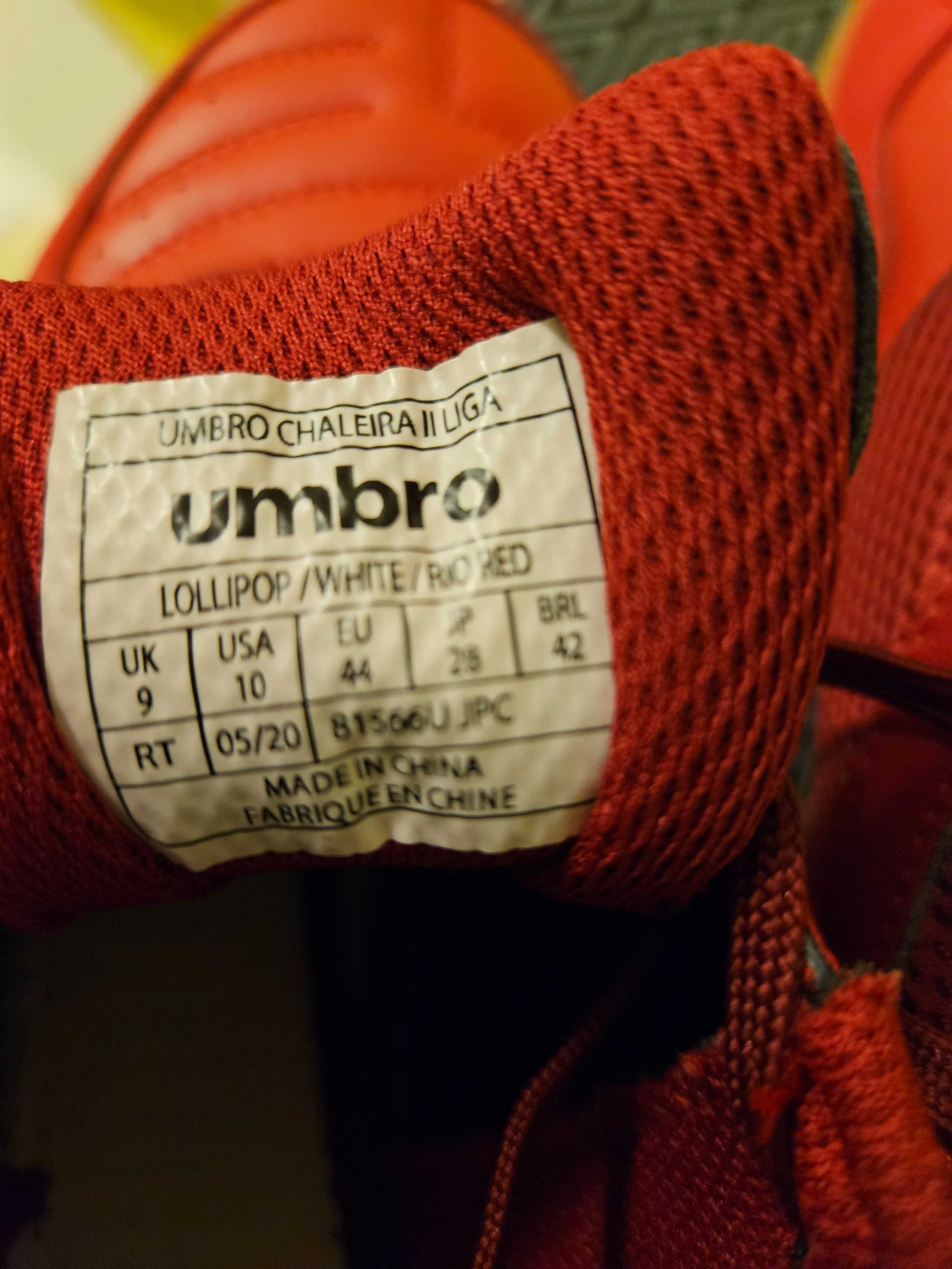 Продават се нови футболни обувки "UMBRO"
