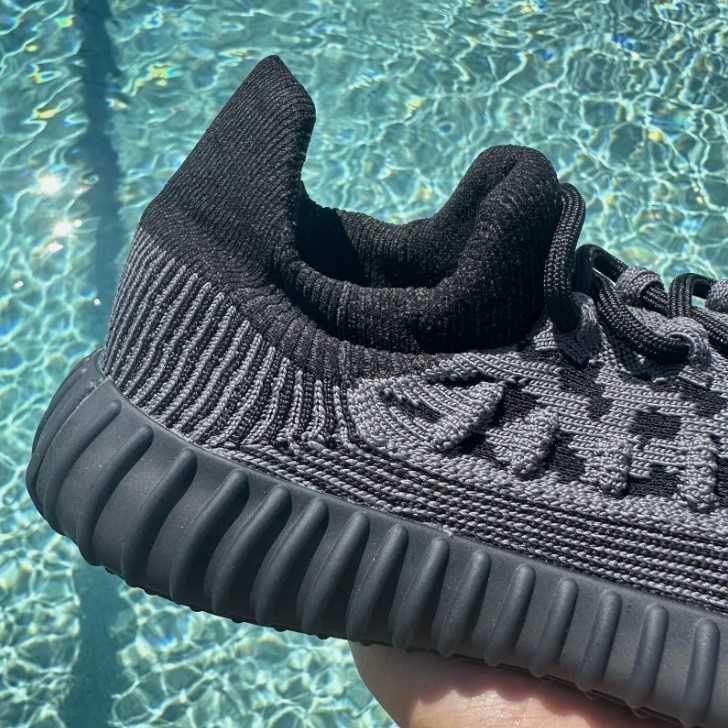 adidas Yeezy 350 V2 Cmpct  Slonyx/ Slonyx/ Slonyx 42 2/3 Оригинални!