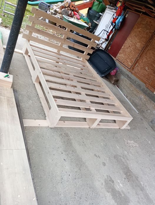 Pat palet cu rama
