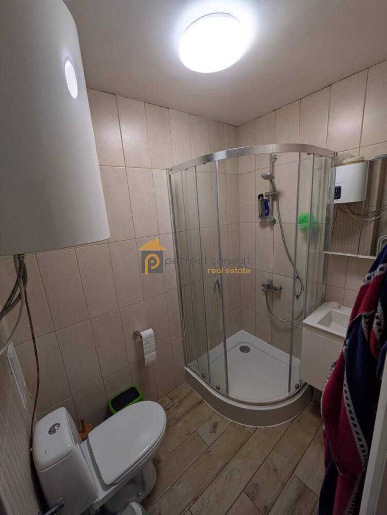 Продава се Тристаен апартамент в Пловдив, Христо Смирненски - 118 кв.м за 1806 €/кв.м - Снимка #9