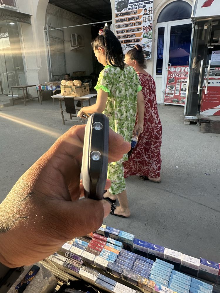 Novey P40i yangi telefon