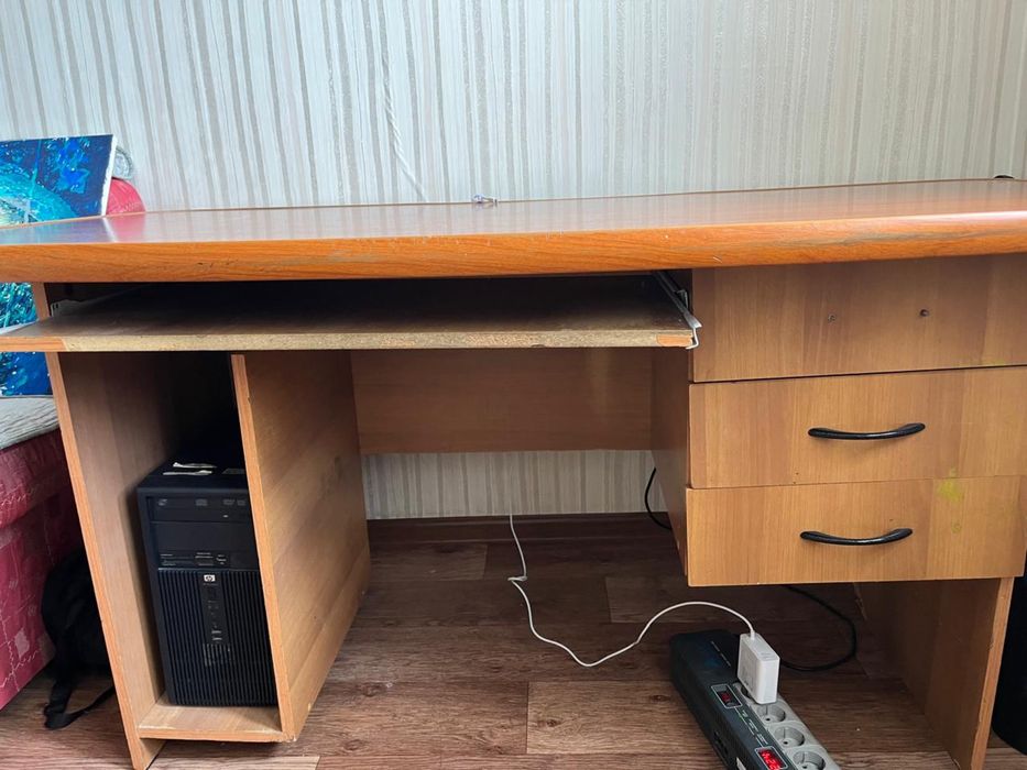 Стол ученический