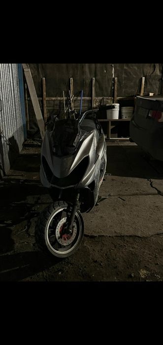 Продам или обменяю макси 150 куб